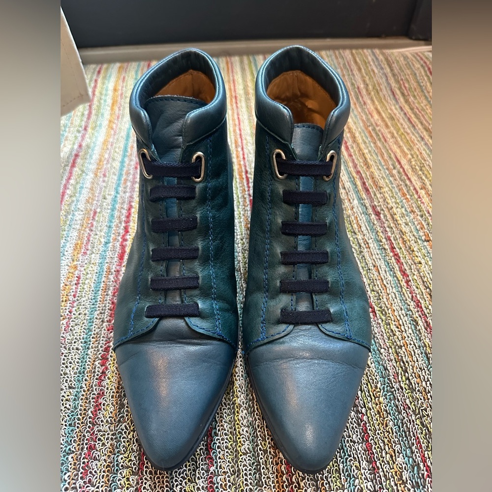 Fluevog EXCELLENT Power Up Endurance two blues leather padded ankle boot -6.5/7 - Picture 5 of 16